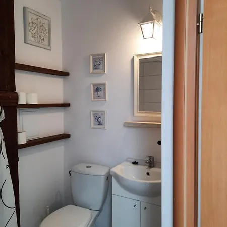 Kaczeniec أوسترونيه مورسكية