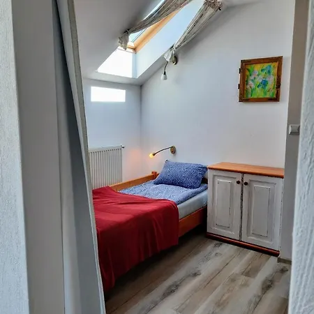 Kaczeniec * أوسترونيه مورسكية