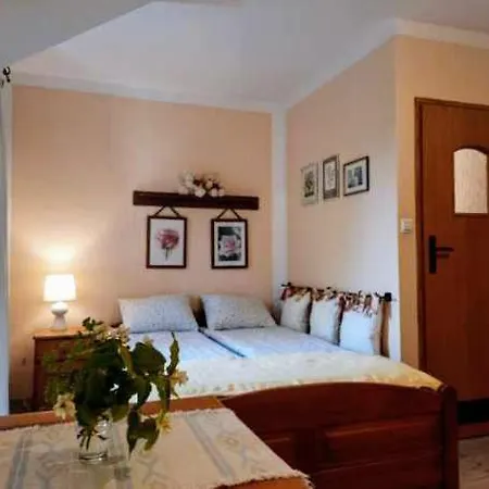 Kaczeniec אוסטרוני מורסקי