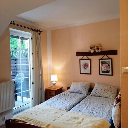 Kaczeniec مزرعة للإقامة