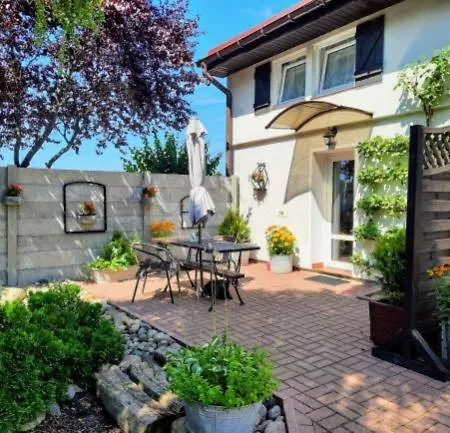 Kaczeniec * אוסטרוני מורסקי